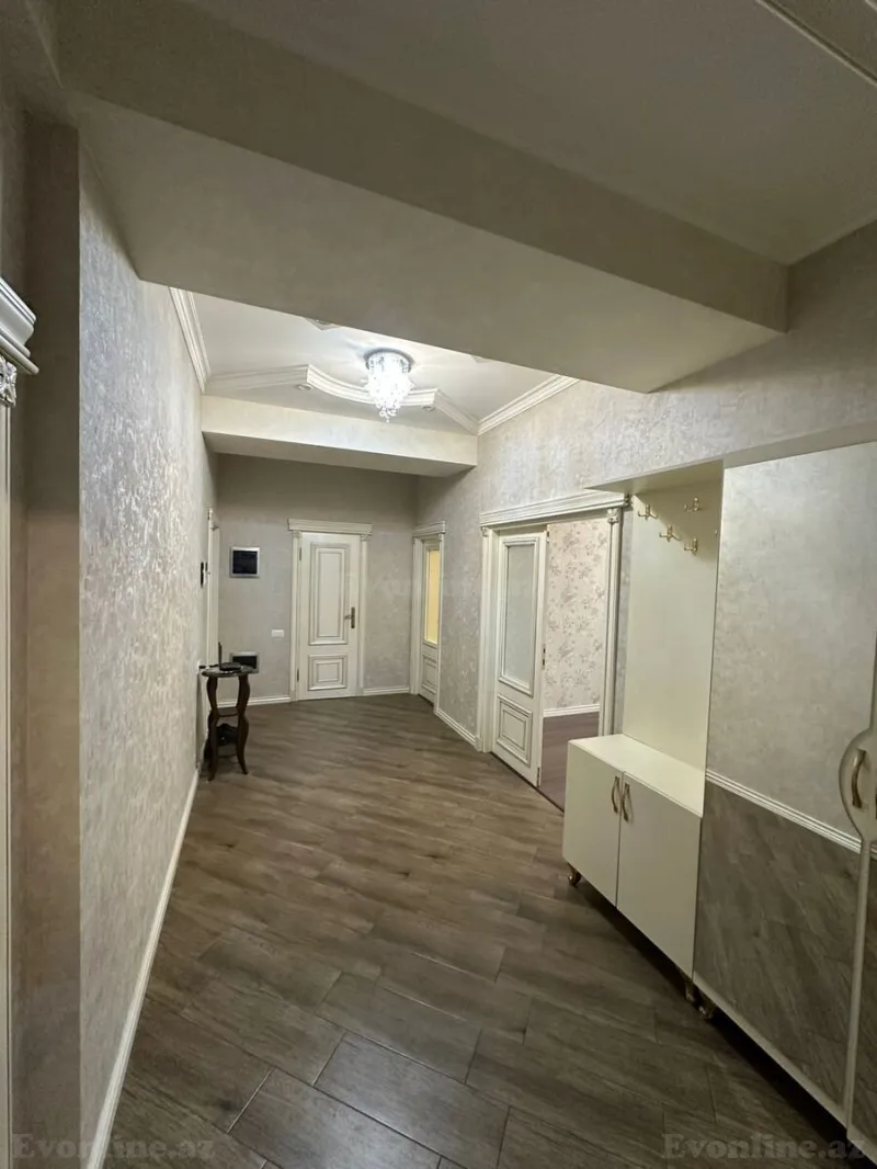 Kirayə verilir 3 otaqlı Mənzil Yeni tikili 130 m² Xətai r. - şəkil 14