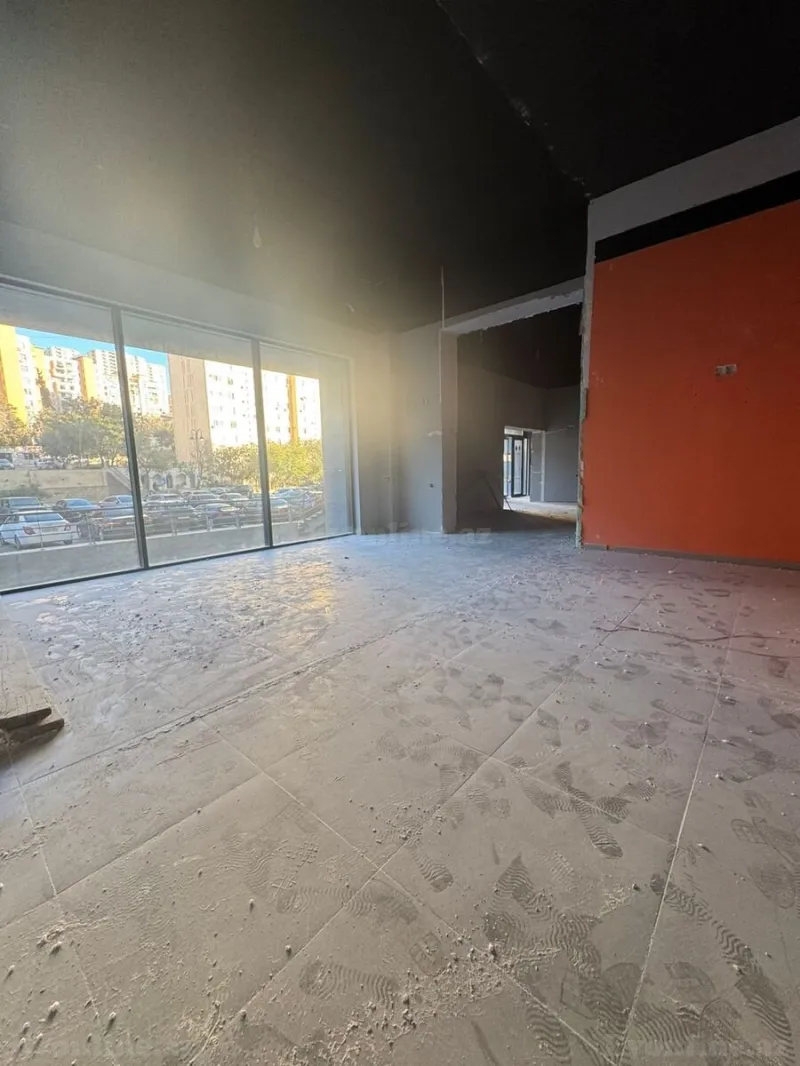 Kirayə verilir Obyekt 135 m² Xətai r.