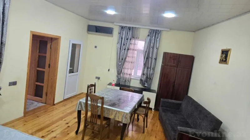 Kirayə verilir 1 otaqlı Mənzil Köhnə tikili 52 m² Memar Əcəmi m.