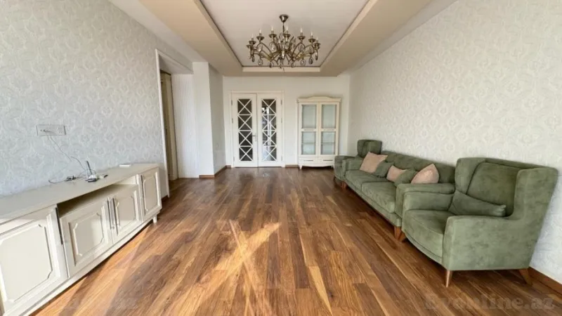 Satılır 3 otaqlı Mənzil Yeni tikili 135 m² İnşaatçılar m. - şəkil 2
