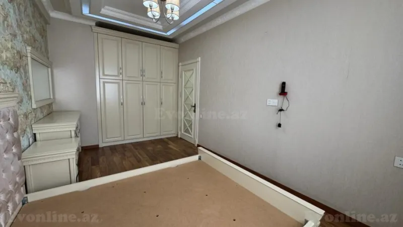 Satılır 3 otaqlı Mənzil Yeni tikili 135 m² İnşaatçılar m. - şəkil 6