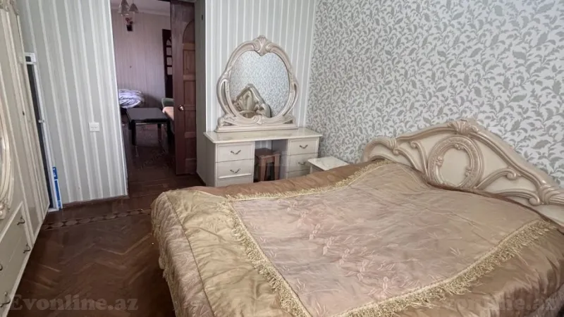 Satılır 2 otaqlı Mənzil Köhnə tikili 50 m² Gənclik m. - şəkil 9