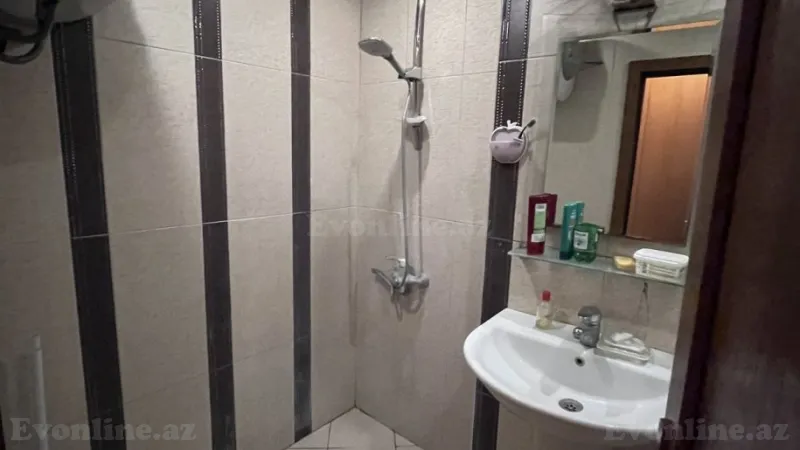 Satılır 2 otaqlı Mənzil Köhnə tikili 50 m² Gənclik m. - şəkil 10