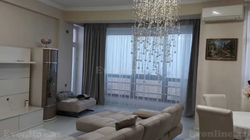 Kirayə verilir 2 otaqlı Mənzil Yeni tikili 97 m² İnşaatçılar m.