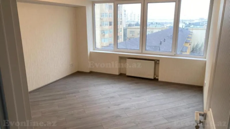 Satılır 2 otaqlı Mənzil Köhnə tikili 73 m² Gənclik m. - şəkil 3