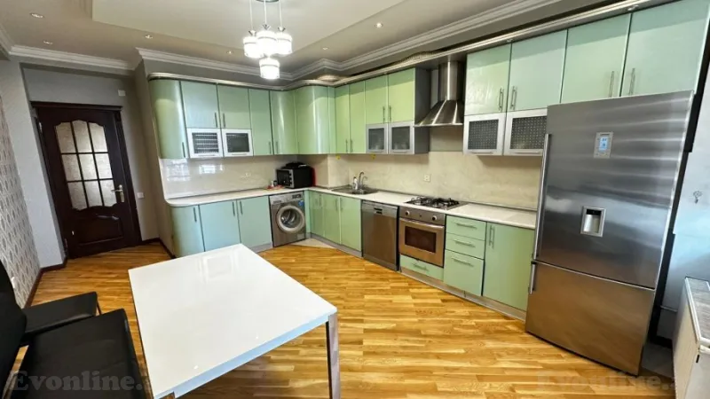 Kirayə verilir 3 otaqlı Mənzil Yeni tikili 155 m² 8 Noyabr m. - şəkil 4
