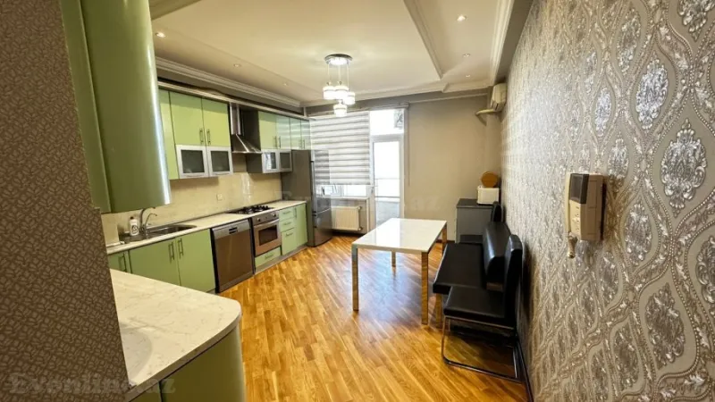 Kirayə verilir 3 otaqlı Mənzil Yeni tikili 155 m² 8 Noyabr m. - şəkil 13