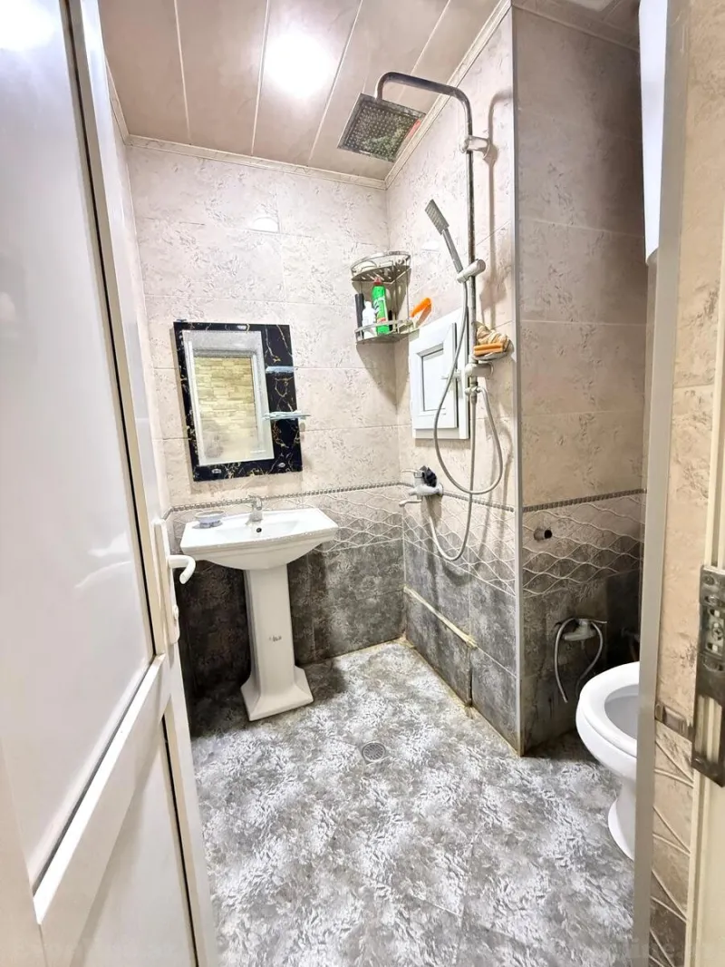 Satılır 2 otaqlı Mənzil Köhnə tikili 55 m² Binəqədi r. - şəkil 7