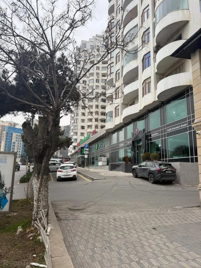 Satılır 2 otaqlı Mənzil Köhnə tikili 65 m² 8 Noyabr m. - şəkil 4