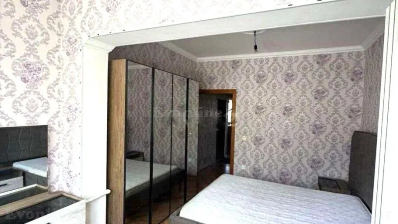 Kirayə verilir 2 otaqlı Mənzil Köhnə tikili 65 m² Nəsimi m. - şəkil 3