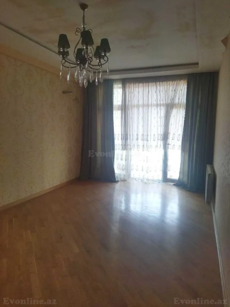 Satılır 3 otaqlı Mənzil Yeni tikili 130 m² Neftçilər m. - şəkil 2