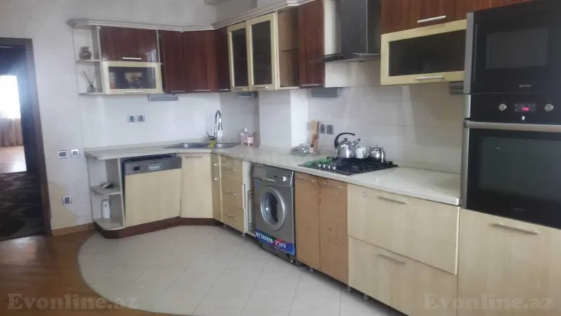 Satılır 3 otaqlı Mənzil Yeni tikili 130 m² Neftçilər m. - şəkil 8