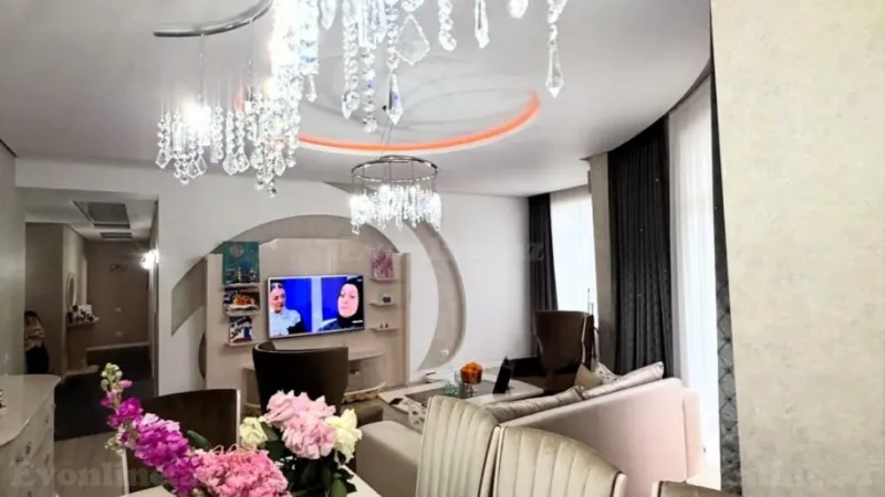 Satılır 3 otaqlı Mənzil Yeni tikili 160 m² 8 Noyabr m. - şəkil 2