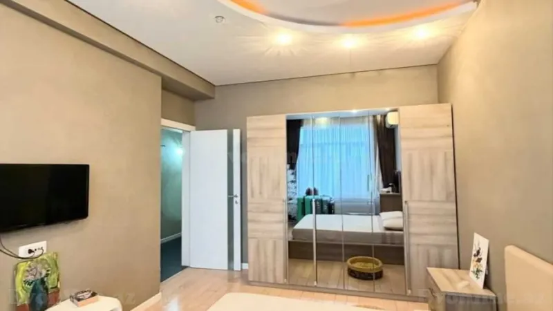 Satılır 3 otaqlı Mənzil Yeni tikili 160 m² 8 Noyabr m. - şəkil 9