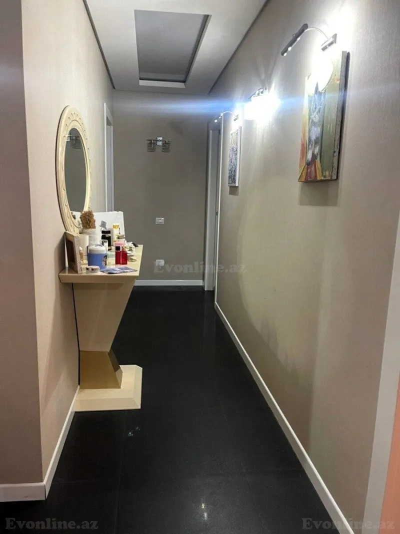 Satılır 3 otaqlı Mənzil Yeni tikili 160 m² 8 Noyabr m. - şəkil 14