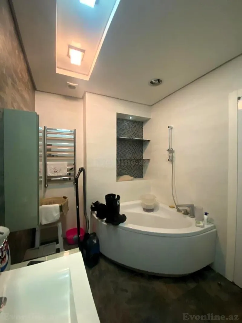 Satılır 3 otaqlı Mənzil Yeni tikili 160 m² 8 Noyabr m. - şəkil 15