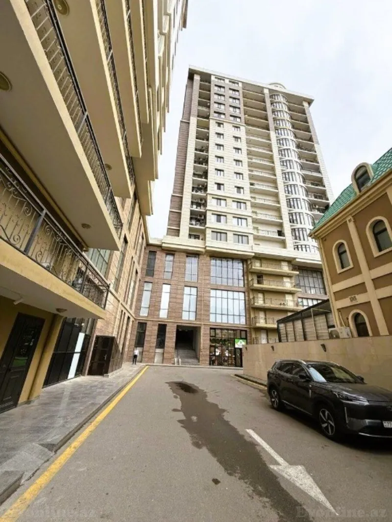 Satılır 3 otaqlı Mənzil Yeni tikili 113 m² 28 May m. - şəkil 4