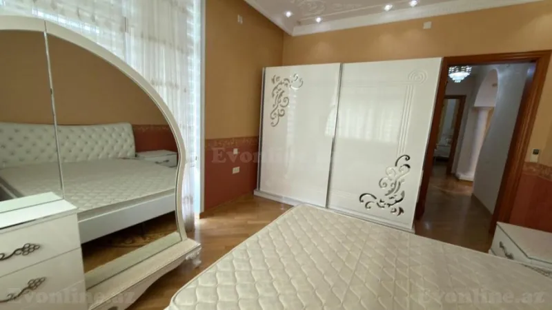 Kirayə verilir 4 otaqlı Mənzil Yeni tikili 200 m² Elmlər Akademiyası m. - şəkil 16