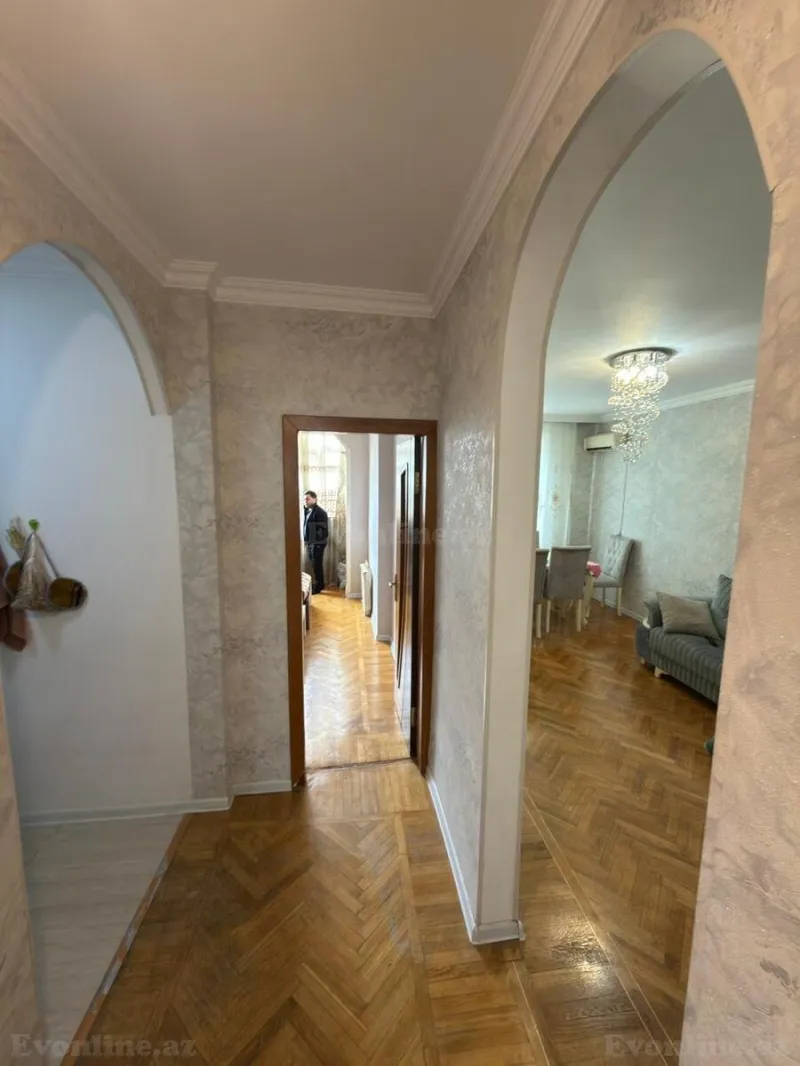 Satılır 3 otaqlı Mənzil Köhnə tikili 60 m² Yasamal r. - şəkil 3