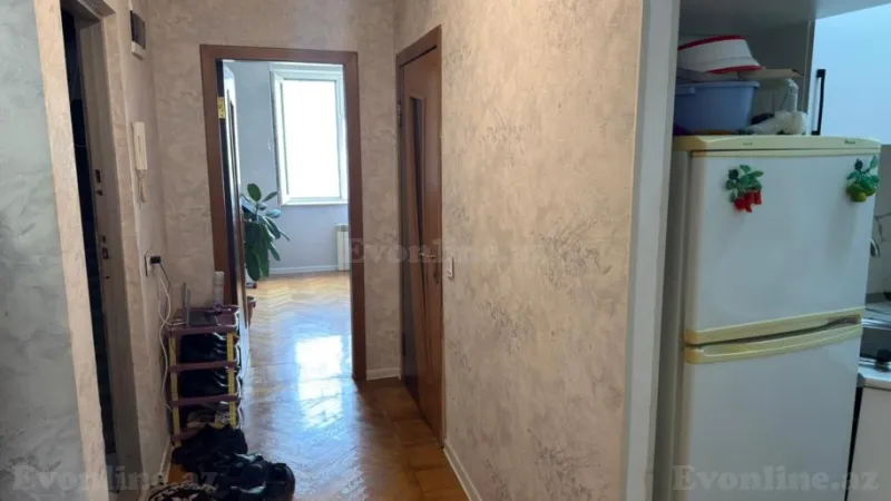 Satılır 3 otaqlı Mənzil Köhnə tikili 60 m² Yasamal r. - şəkil 4