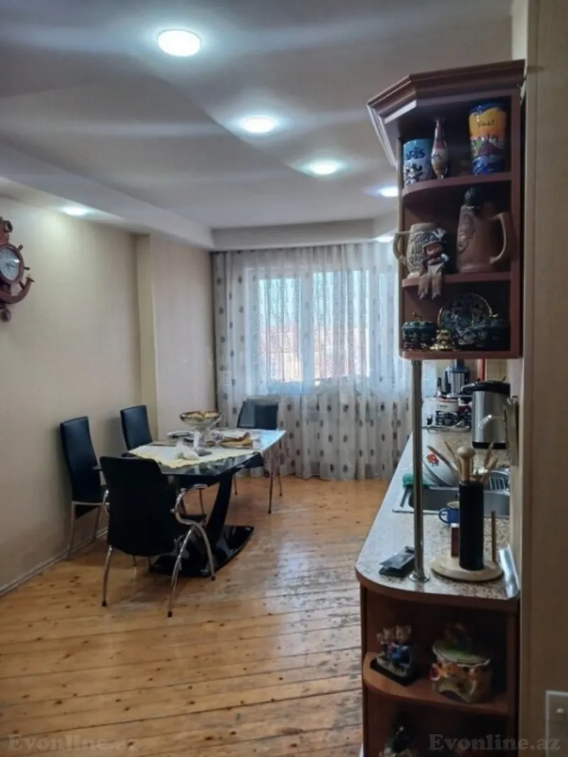 Satılır 3 otaqlı Mənzil Köhnə tikili 85 m² 8 Noyabr m. - şəkil 5