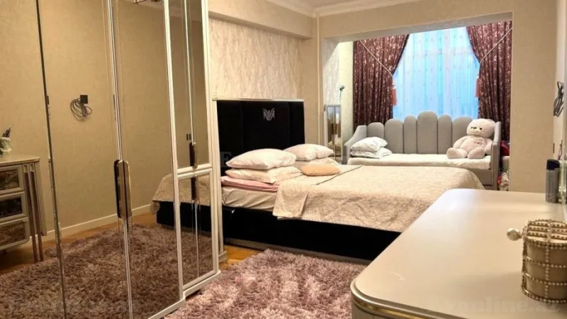 Satılır 2 otaqlı Mənzil Köhnə tikili 70 m² Gənclik m. - şəkil 6