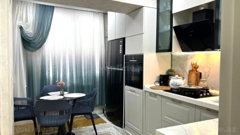 Satılır 2 otaqlı Mənzil Köhnə tikili 70 m² Gənclik m. - şəkil 8