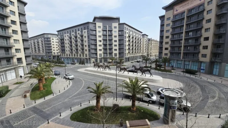 Satılır 5 otaqlı Mənzil Yeni tikili 266 m² Xətai m. - şəkil 2