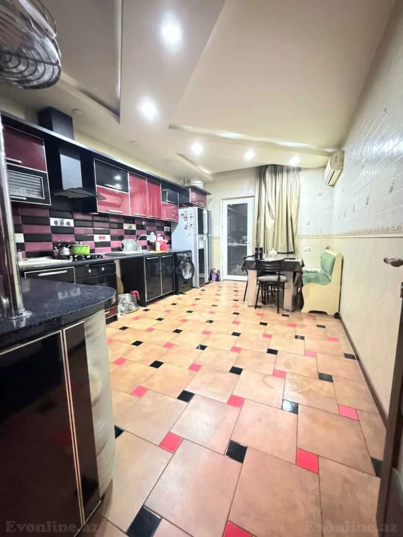 Satılır 4 otaqlı Mənzil Yeni tikili 187 m² Xətai m. - şəkil 2