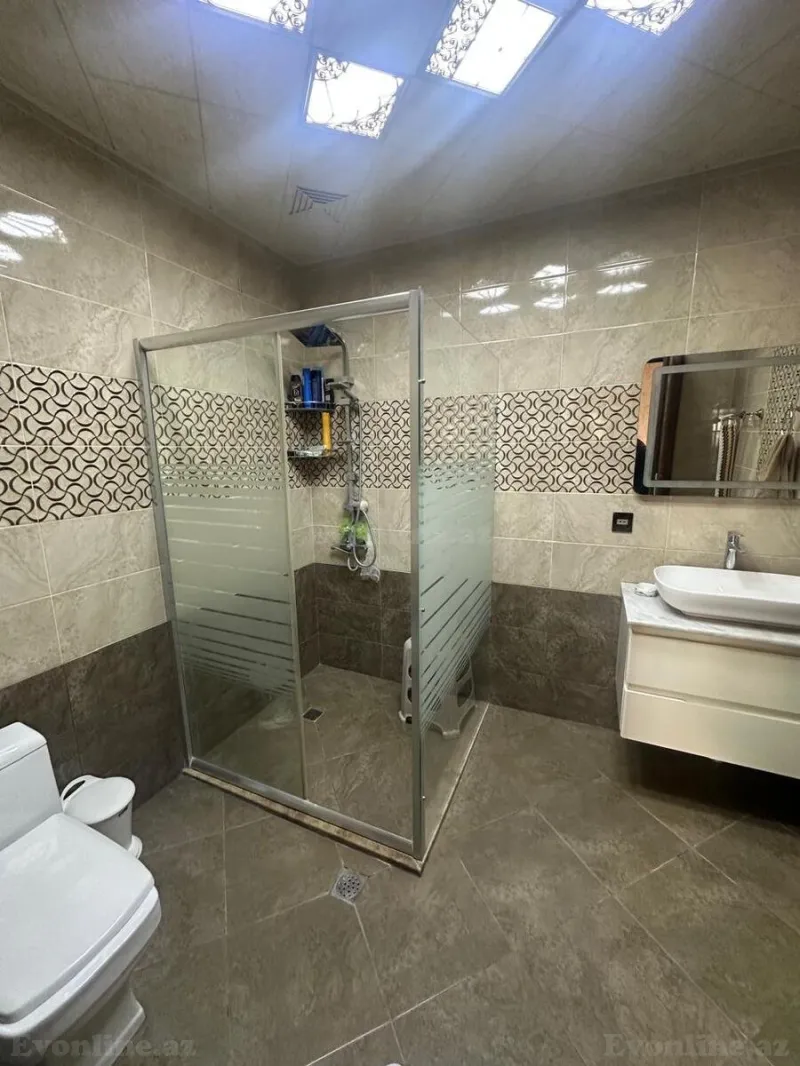 Satılır 2 otaqlı Mənzil Yeni tikili 75 m² Neftçilər m. - şəkil 9