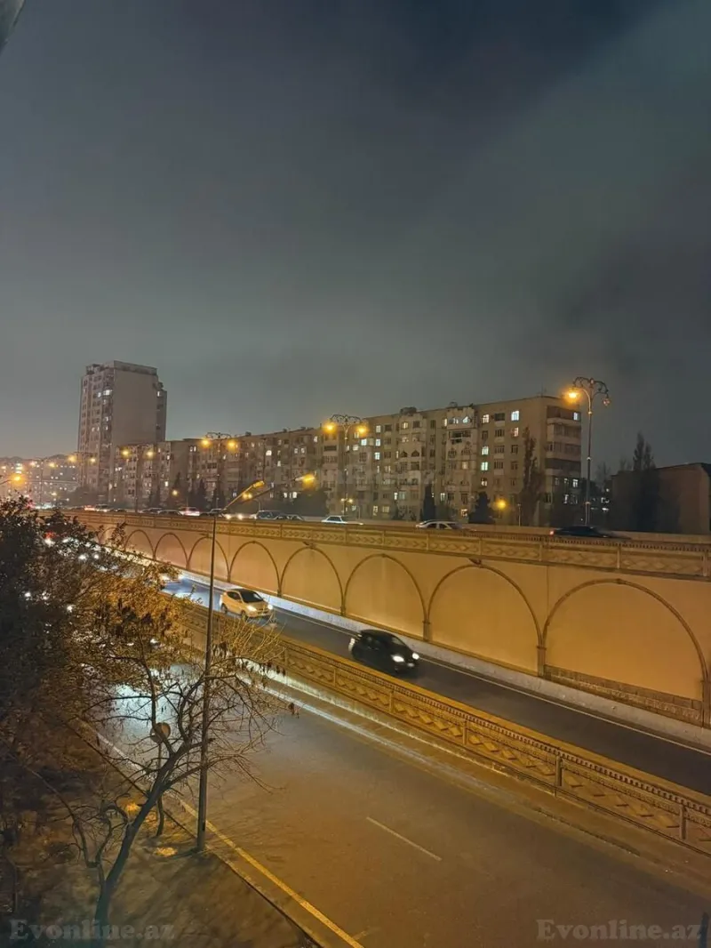 Satılır 5 otaqlı Mənzil Köhnə tikili 135 m² Əhmədli m. - şəkil 3