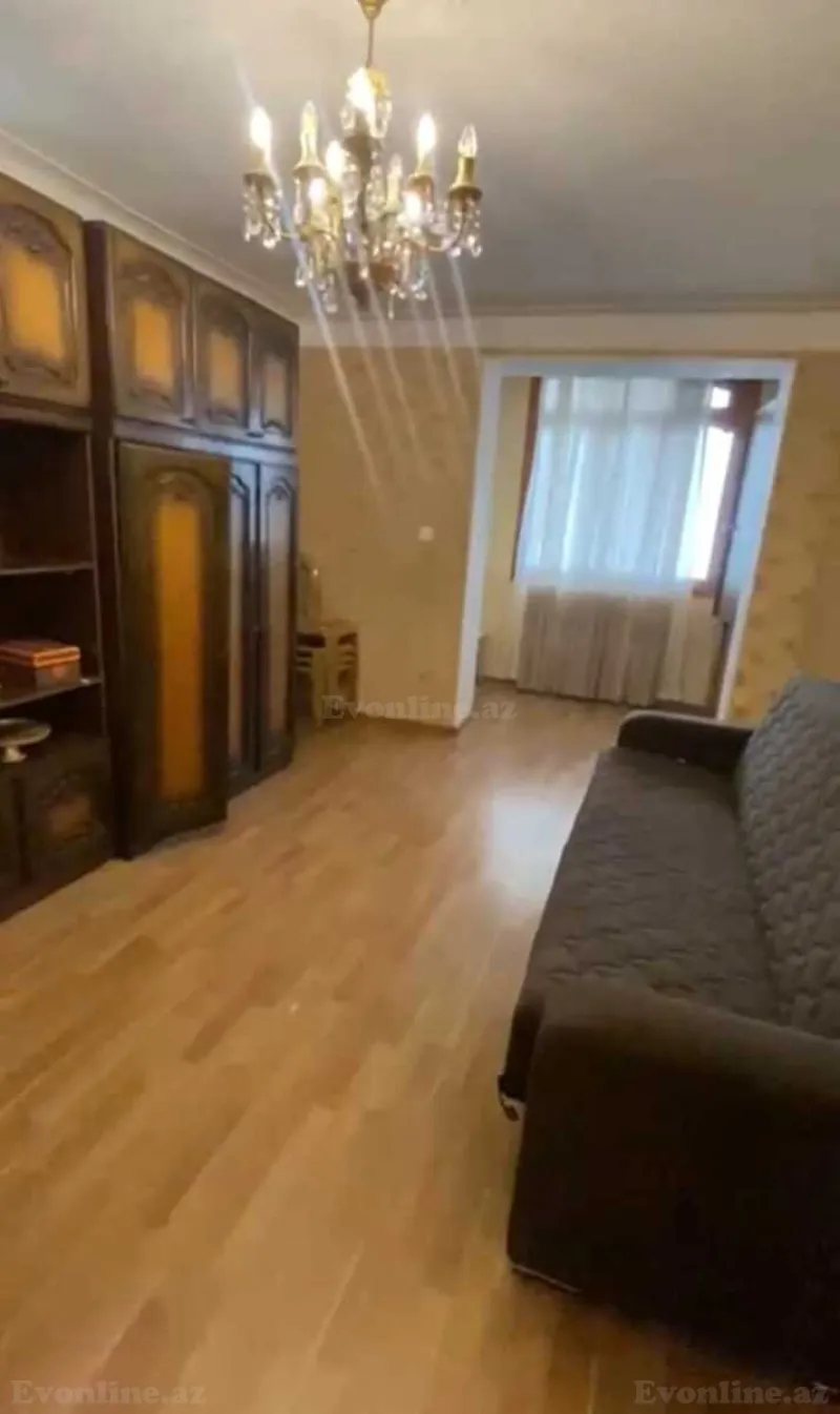 Satılır 1 otaqlı Mənzil Köhnə tikili 38 m² Elmlər Akademiyası m.