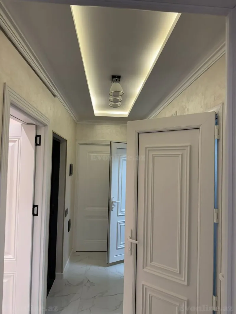 Satılır 2 otaqlı Mənzil Köhnə tikili 75 m² Suraxanı r. - şəkil 5