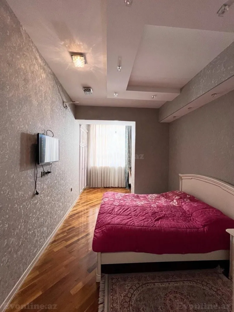 Satılır 4 otaqlı Mənzil Yeni tikili 200 m² Nərimanov r. - şəkil 4