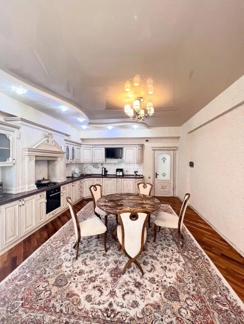 Satılır 4 otaqlı Mənzil Yeni tikili 200 m² Nərimanov r. - şəkil 7