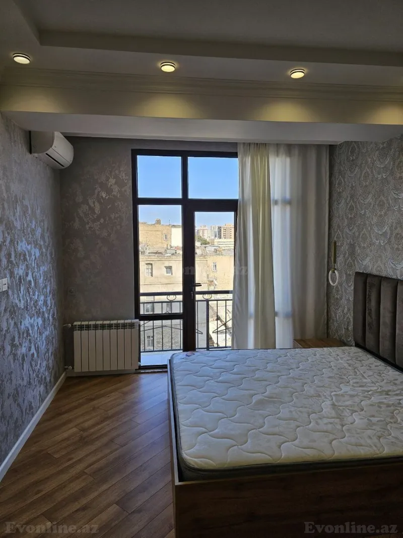 Satılır 3 otaqlı Mənzil Yeni tikili 155 m² 28 May m. - şəkil 16