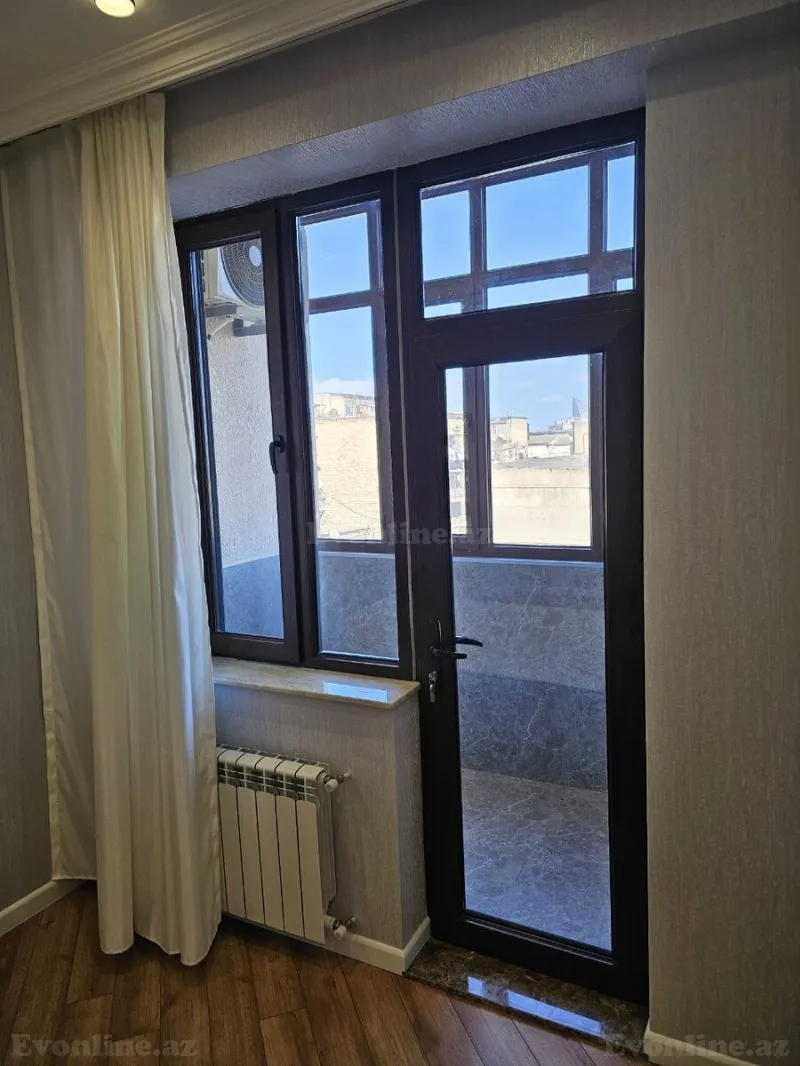 Satılır 3 otaqlı Mənzil Yeni tikili 155 m² 28 May m. - şəkil 17