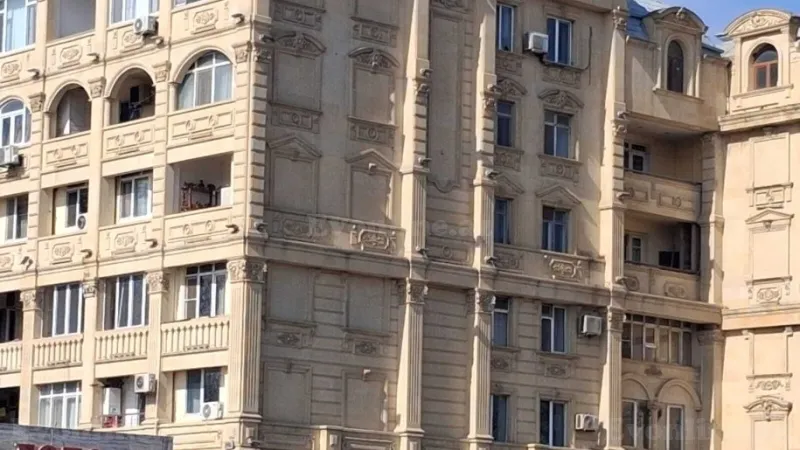 Satılır 3 otaqlı Mənzil Köhnə tikili 75 m² Gənclik m. - şəkil 22