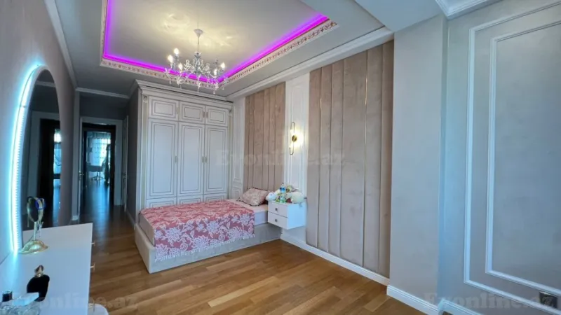 Satılır 5 otaqlı Mənzil Yeni tikili 300 m² Memar Əcəmi m. - şəkil 14