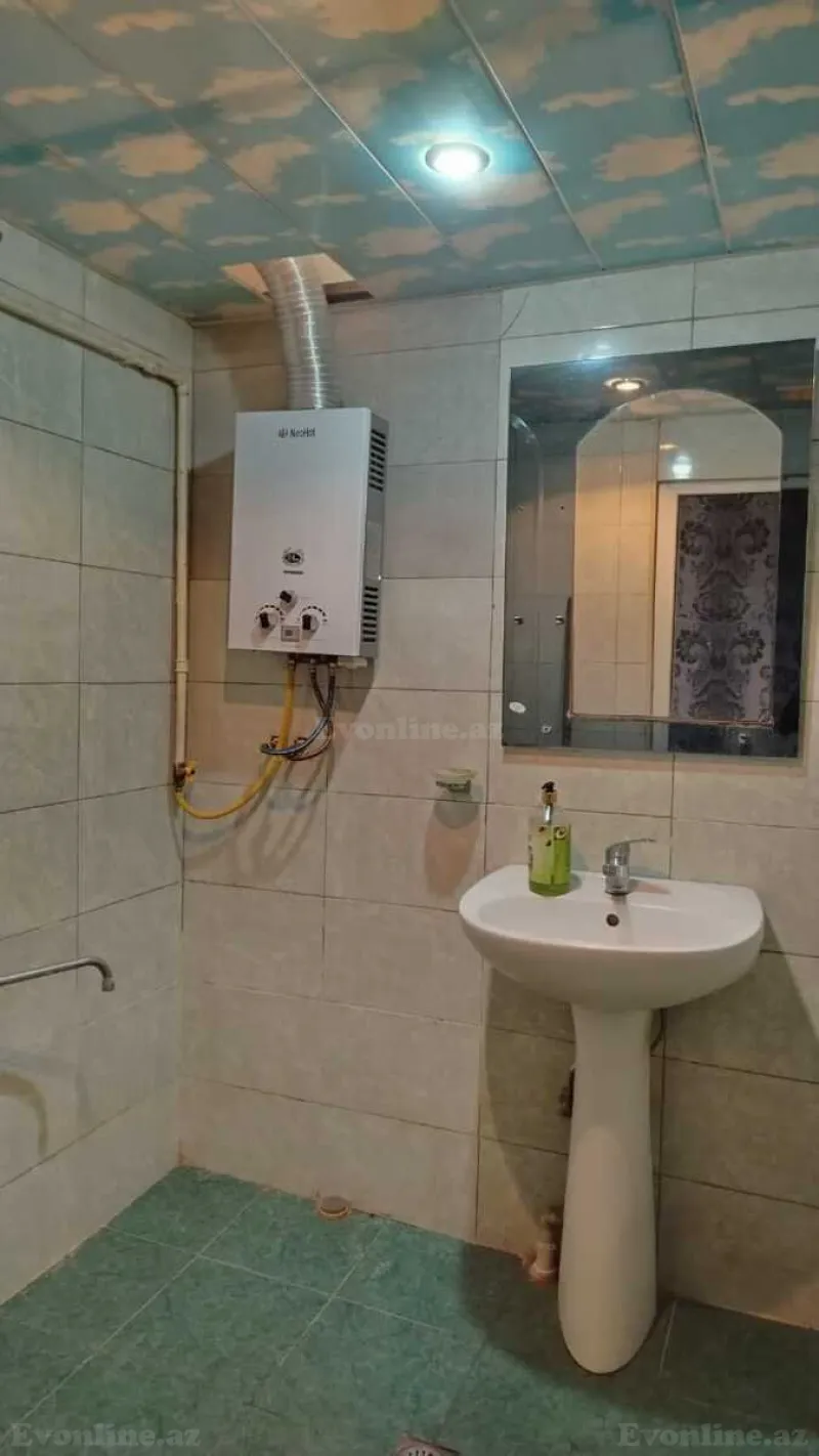 Satılır 3 otaqlı Mənzil Köhnə tikili 68 m² Sabunçu r. - şəkil 2