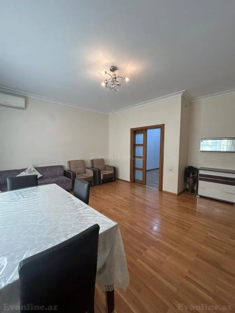 Kirayə verilir 3 otaqlı Mənzil Yeni tikili 125 m² Həzi Aslanov m.