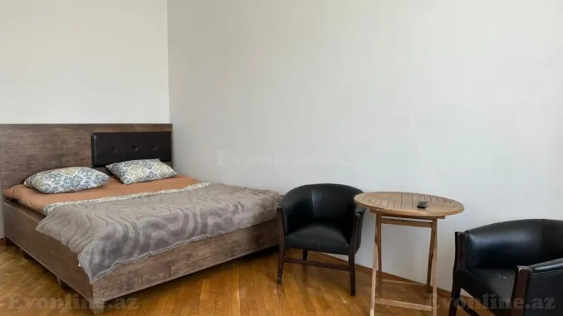 Kirayə verilir 3 otaqlı Mənzil Köhnə tikili 120 m² İçərişəhər m. - şəkil 9