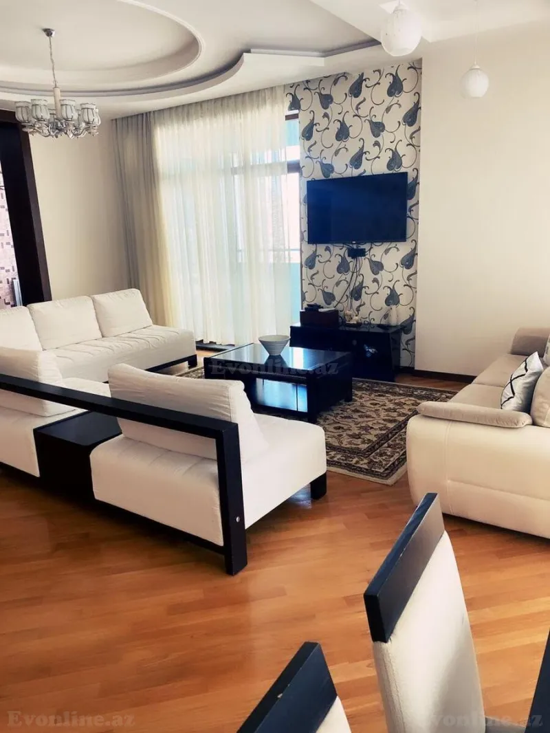 Kirayə verilir 3 otaqlı Mənzil Yeni tikili 191 m² Xətai m.