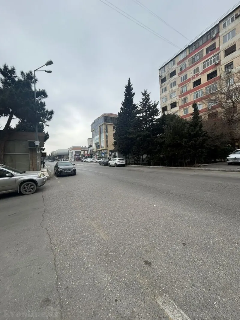Satılır 2 otaqlı Mənzil Köhnə tikili 60 m² 8-ci mikrorayon