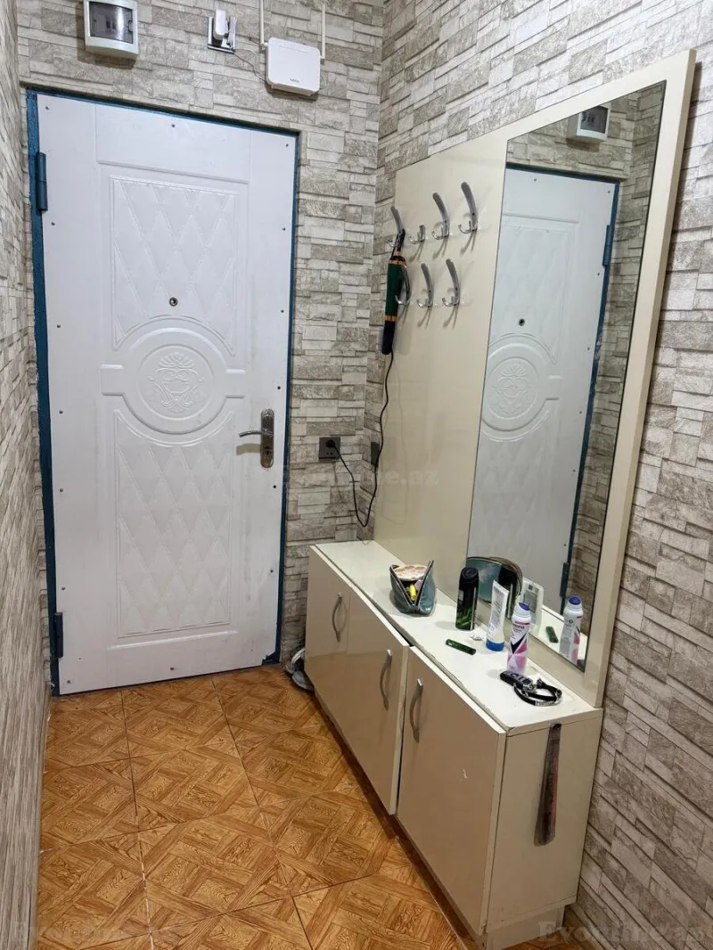 Satılır 2 otaqlı Mənzil Köhnə tikili 50 m² 7-ci mikrorayon - şəkil 19