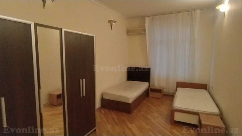 Satılır 4 otaqlı Mənzil Yeni tikili 220 m² 28 May m. - şəkil 5