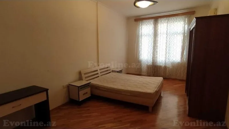 Satılır 4 otaqlı Mənzil Yeni tikili 220 m² 28 May m. - şəkil 15