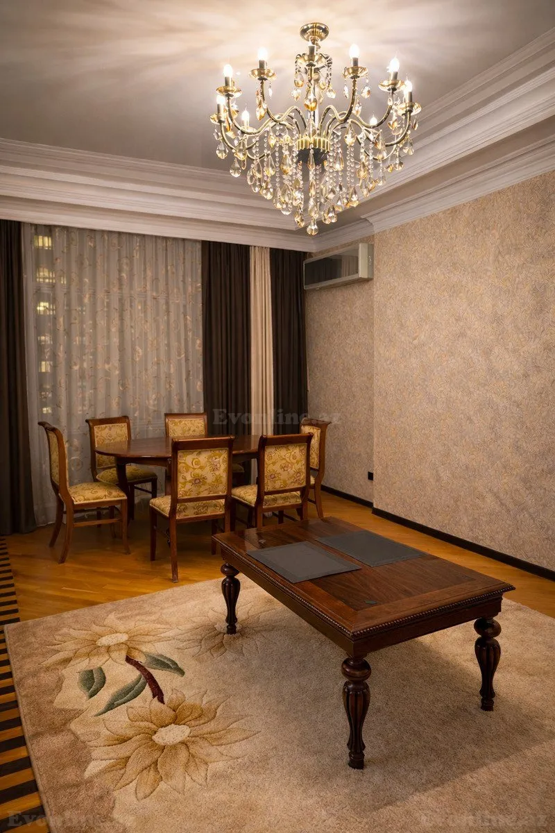 Satılır 3 otaqlı Mənzil Yeni tikili 137 m² Nəsimi r. - şəkil 2