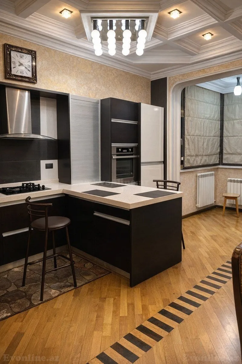 Satılır 3 otaqlı Mənzil Yeni tikili 137 m² Nəsimi r. - şəkil 3