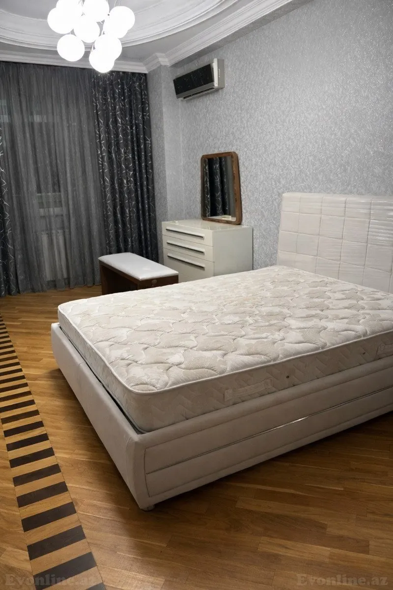 Satılır 3 otaqlı Mənzil Yeni tikili 137 m² Nəsimi r. - şəkil 6